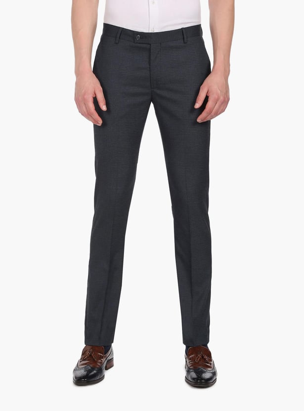 ARROW Men Solid Hudson Formal Trousers (Regular)