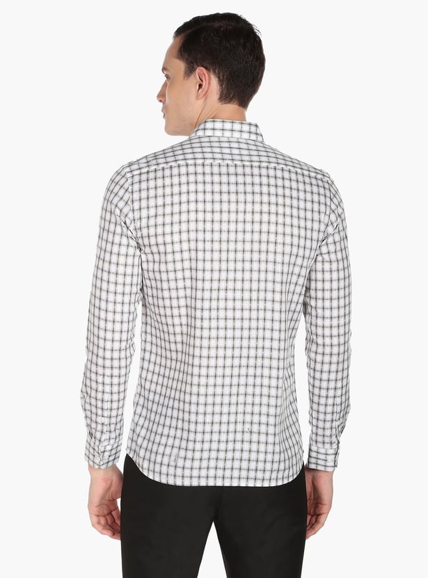 ARROW Men Checked Slim Fit Formal Shirt