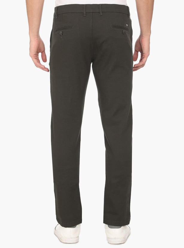 ARROW SPORT Men Solid Bronson Casual Trousers (Slim Fit)