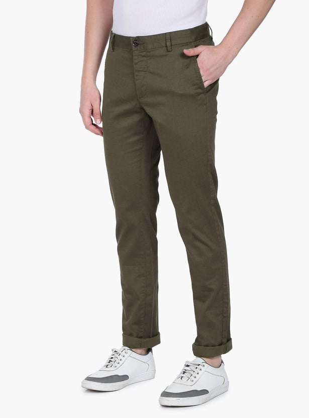 ARROW SPORT Men Solid Slim Fit Twill Trousers