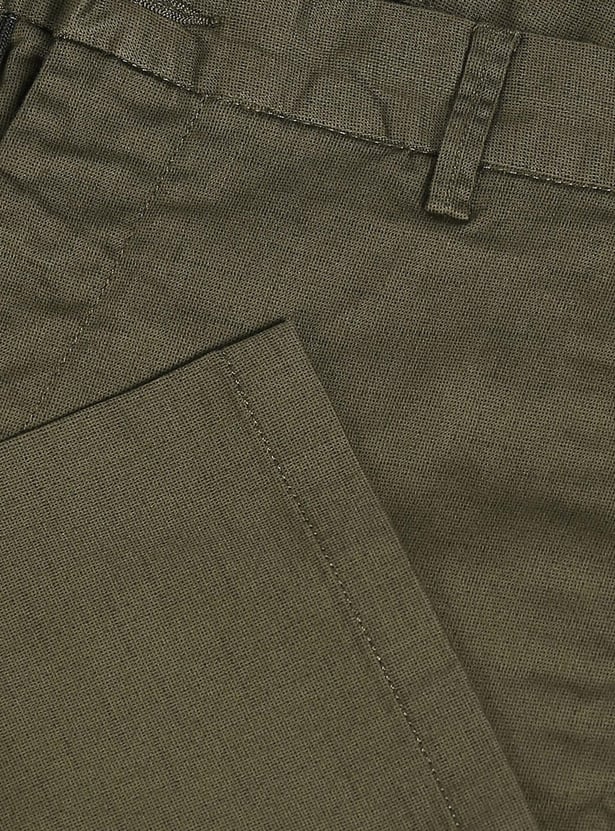 ARROW SPORT Men Solid Slim Fit Twill Trousers