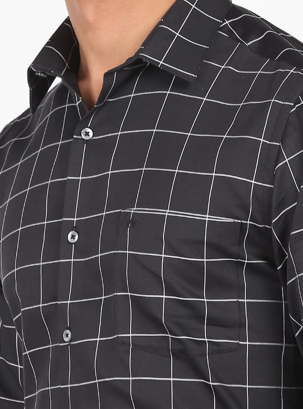 ARROW Men Checked Regular Fit Formal Shirt
