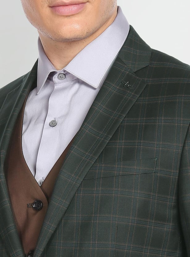 ARROW Men Checked Regular Fit Three-Piece Suit with Reversible Waistcoat