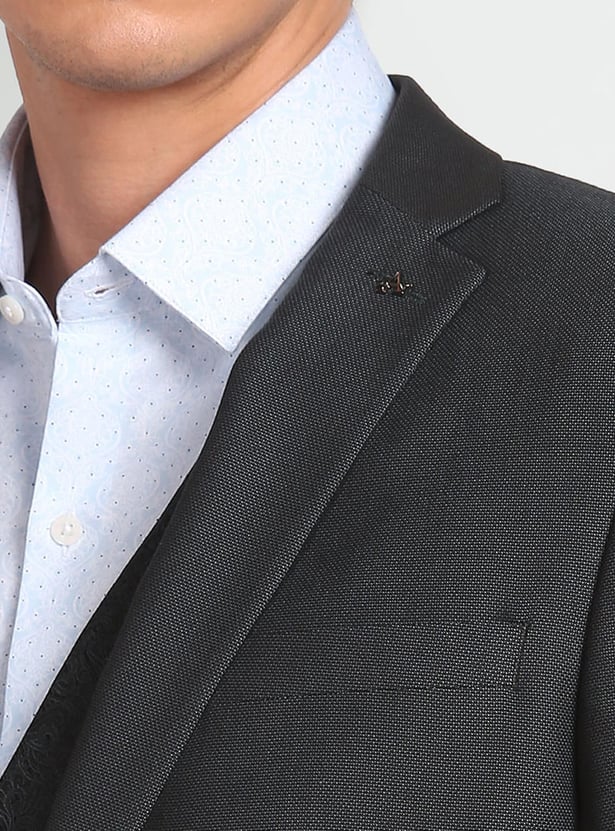 ARROW Men Solid Tailored Fit Three Piece Suit