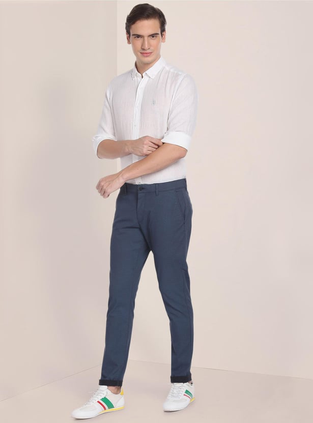 U.S. POLO ASSN. Men Textured Austin Casual Trousers (Regular)