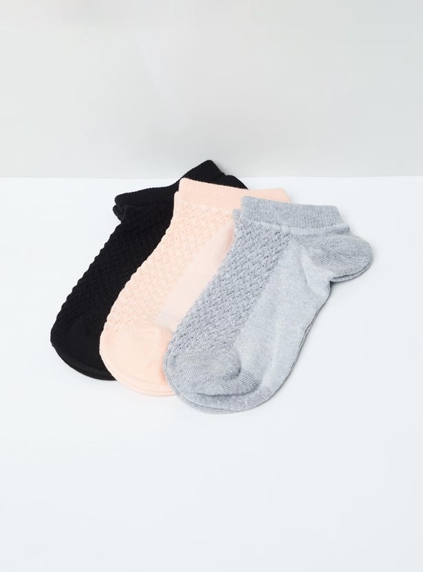 MAX Women Patterned Ankle-Length Socks - Pack of 3 Pairs