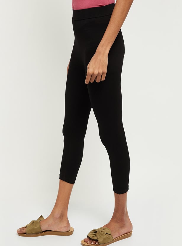 Women Solid Cropped Leggings