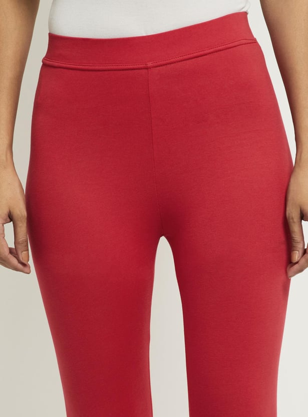 Women Solid Cropped Leggings