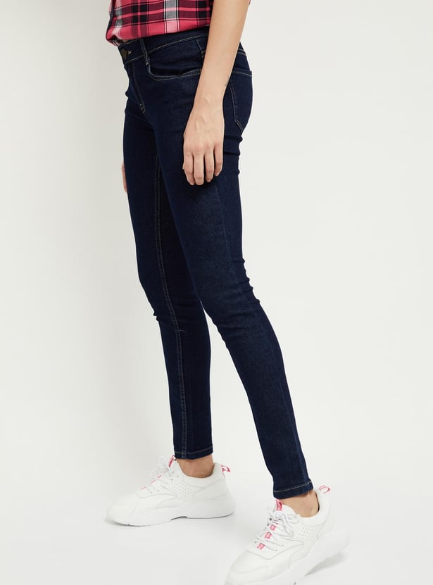 Women Solid Skinny Fit Jeans