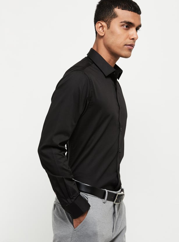 Men Solid Slim Fit Formal Shirt