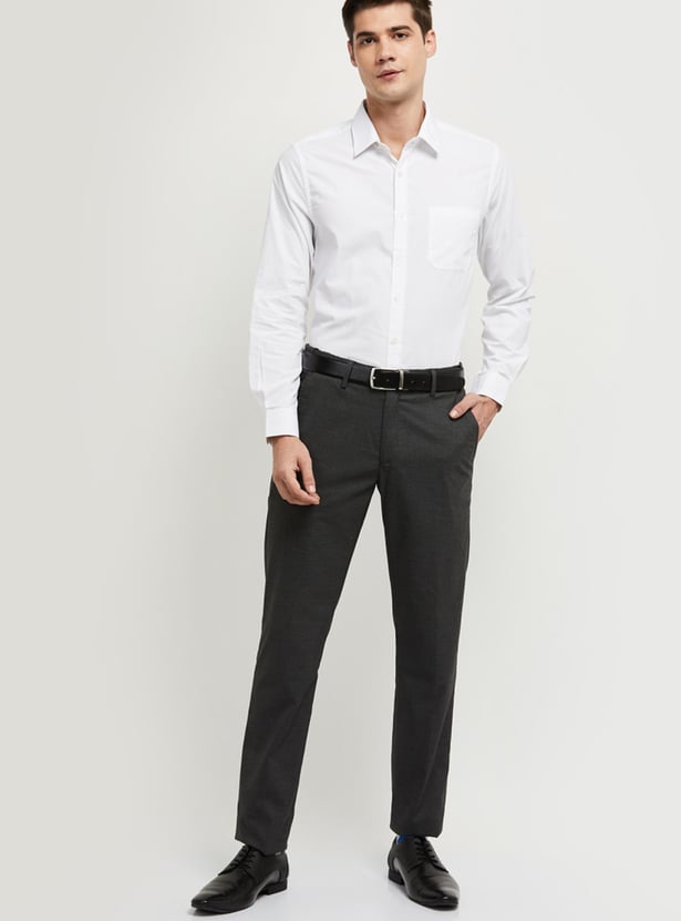 Men Textured Slim Fit Formal Trousers 
