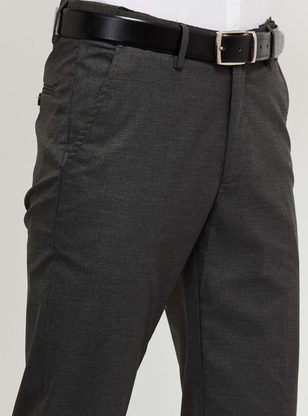 Men Textured Slim Fit Formal Trousers 