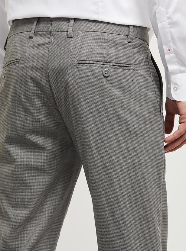 Men Textured Slim Fit Formal Trousers