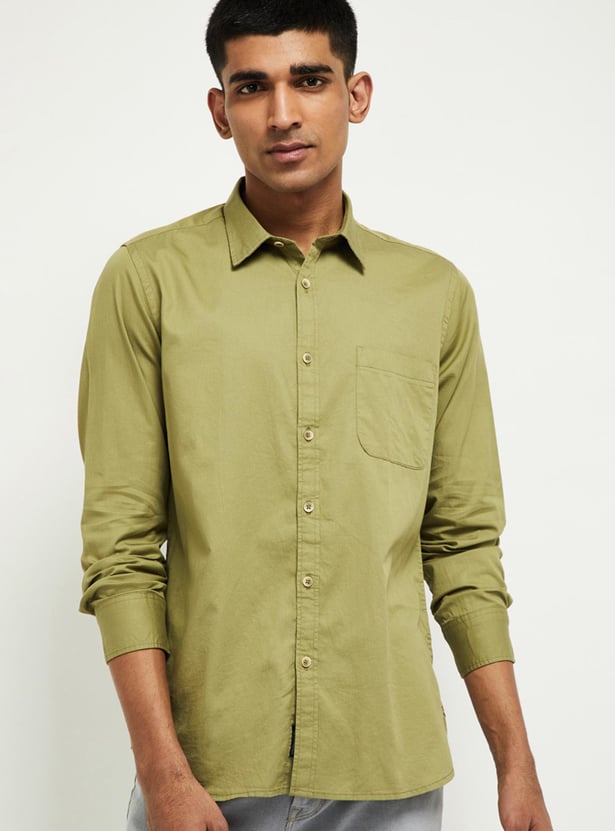 Men Solid Slim Fit Casual Shirt