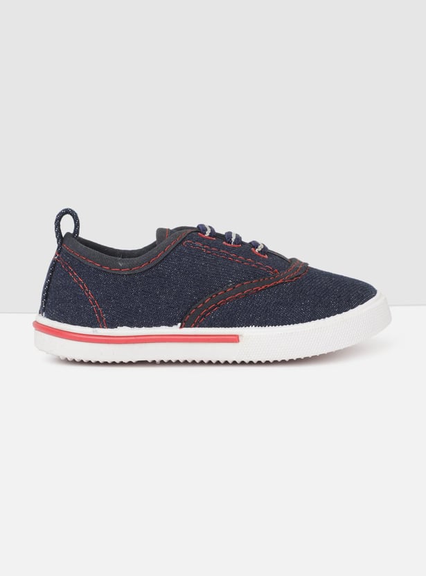 Boys Textured Canvas Shoes