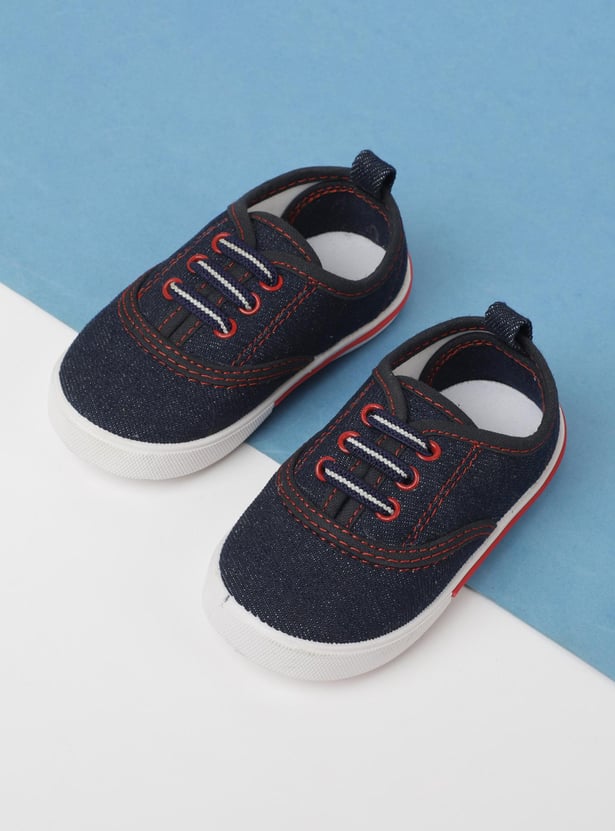 Boys Textured Canvas Shoes