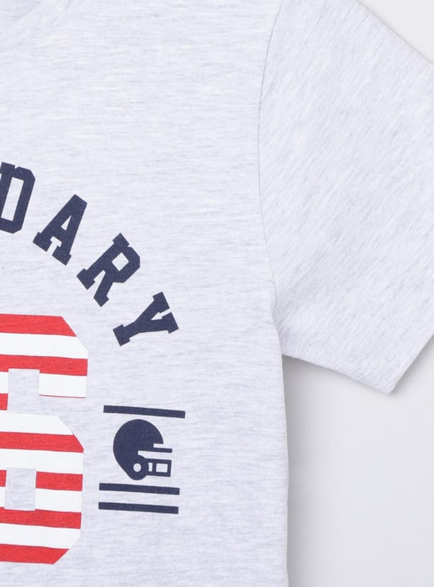 Boys Printed Round Neck T-shirt and Solid Pyjamas