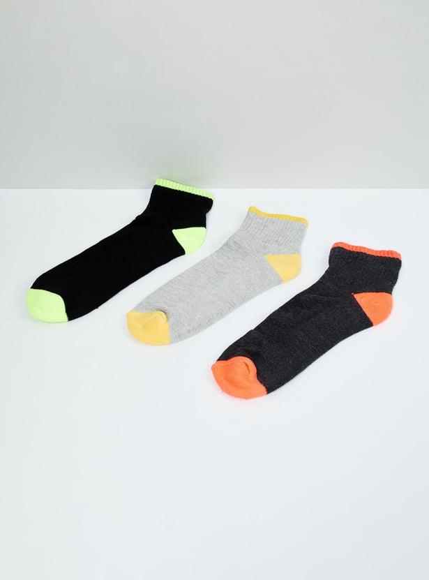 Men Colourblock Socks- Pack of 3 Pcs.