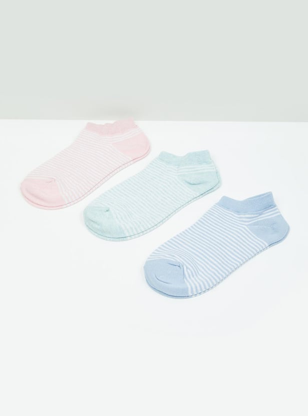 Women Textured Socks - Pack of 3