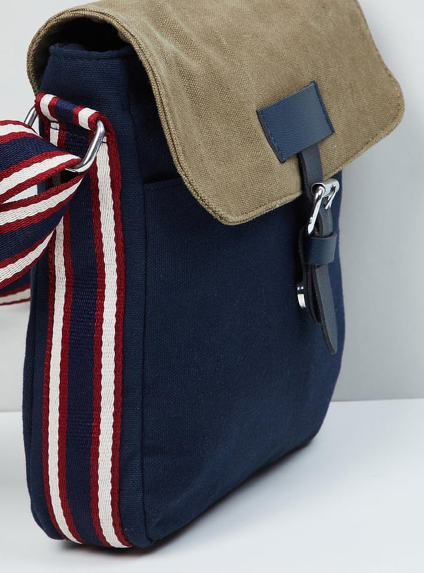 MAX Men Solid Sling Bag