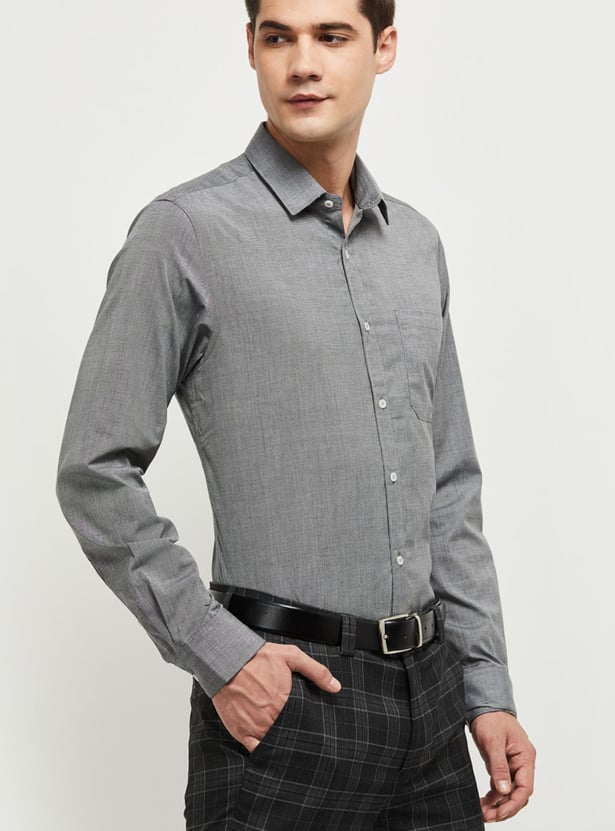 Men Textured Slim Fit Formal Shirt 