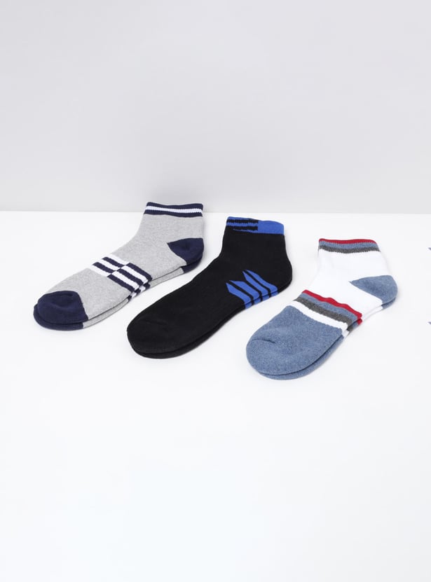 MAX Men Patterned Ankle-Length Socks- Set Of 3