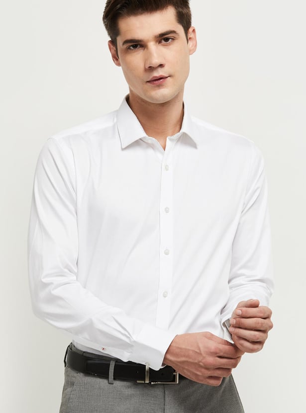 Men Solid Slim Fit Formal Shirt