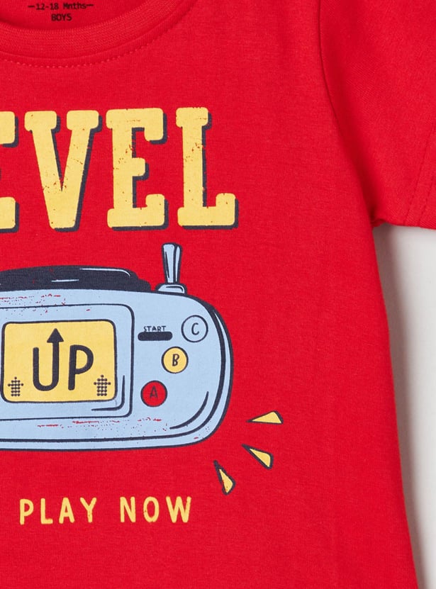 Boys Typographic Print Crew Neck T-shirt