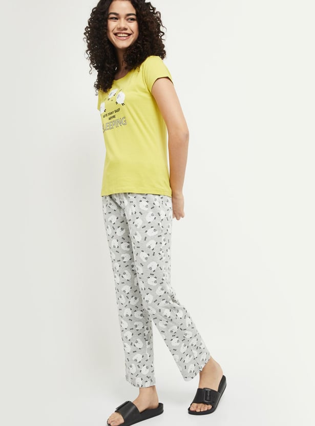 Women Printed Round Neck Lounge T-shirt with Elasticated Pyjama