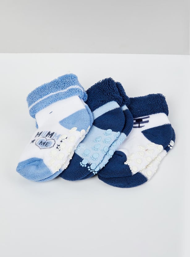 MAX Boys Textured Socks - Pack of 3