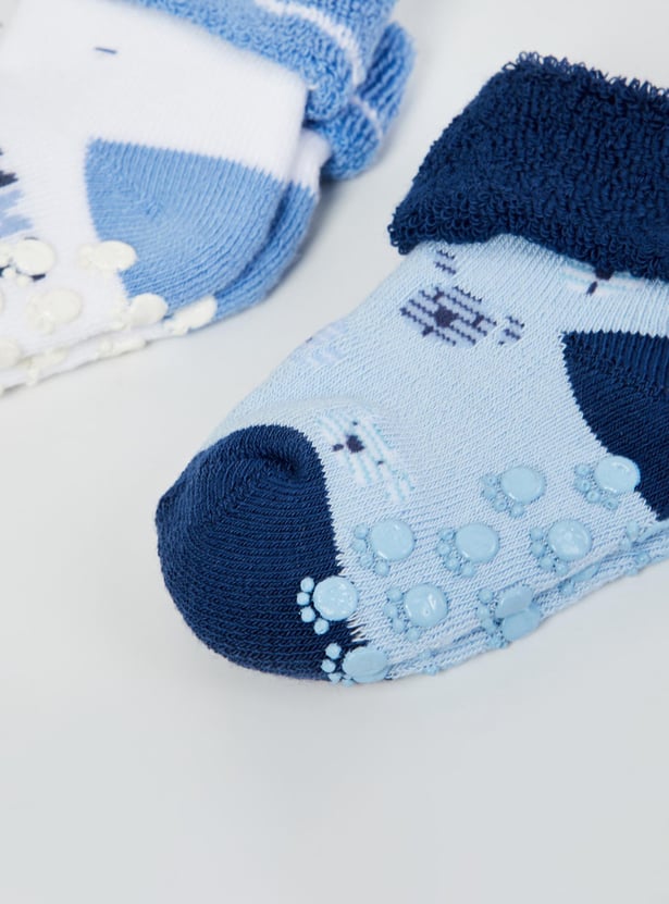 MAX Boys Textured Socks - Pack of 3