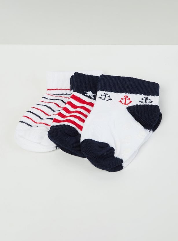 Boys Graphic Print Socks- Pack of 3