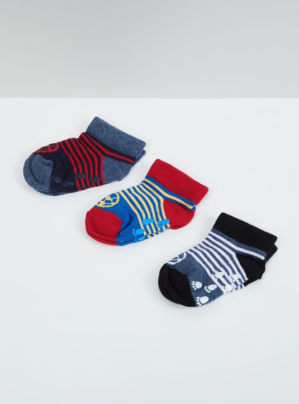Boys Printed Ankle Length Socks - Pack Of 3