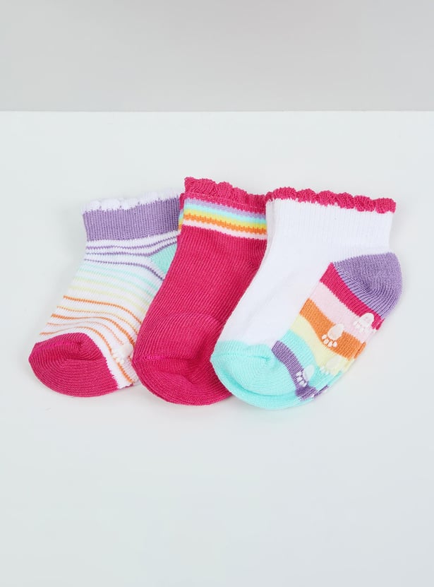 Girls Textured Socks- Pack of 3