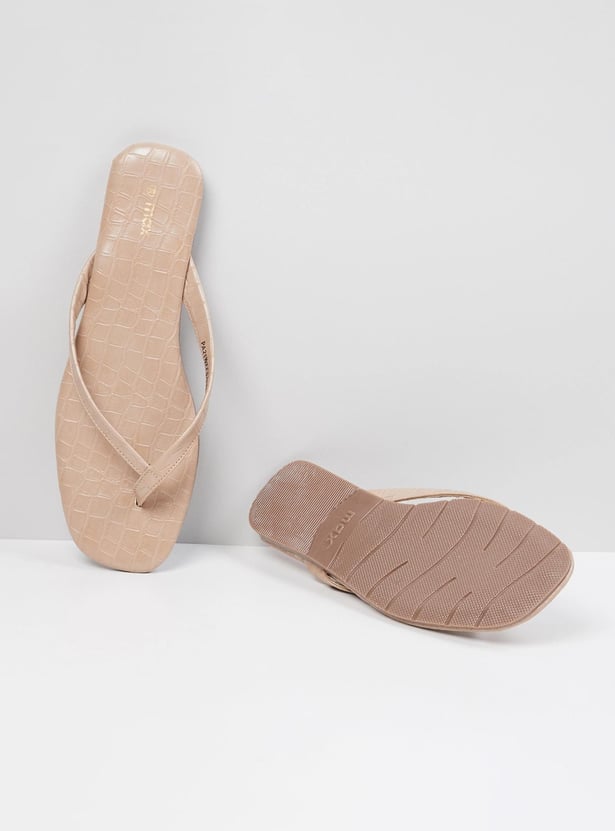 Women Textured Flat Sandals