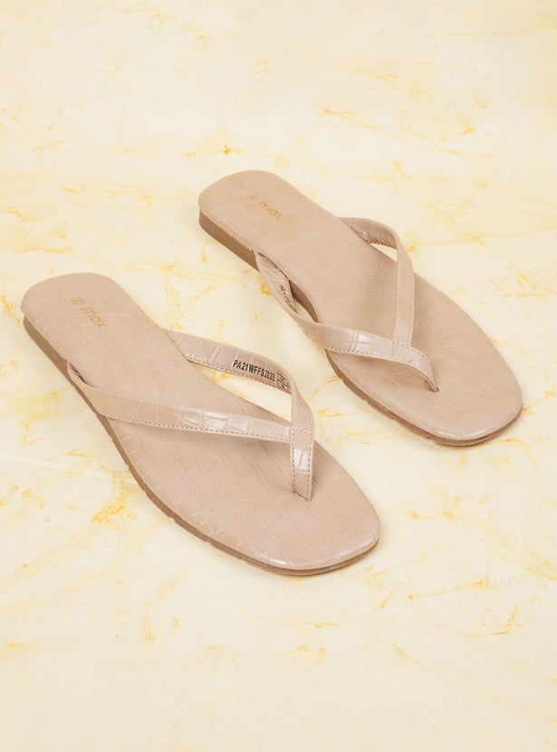 Women Textured Flat Sandals