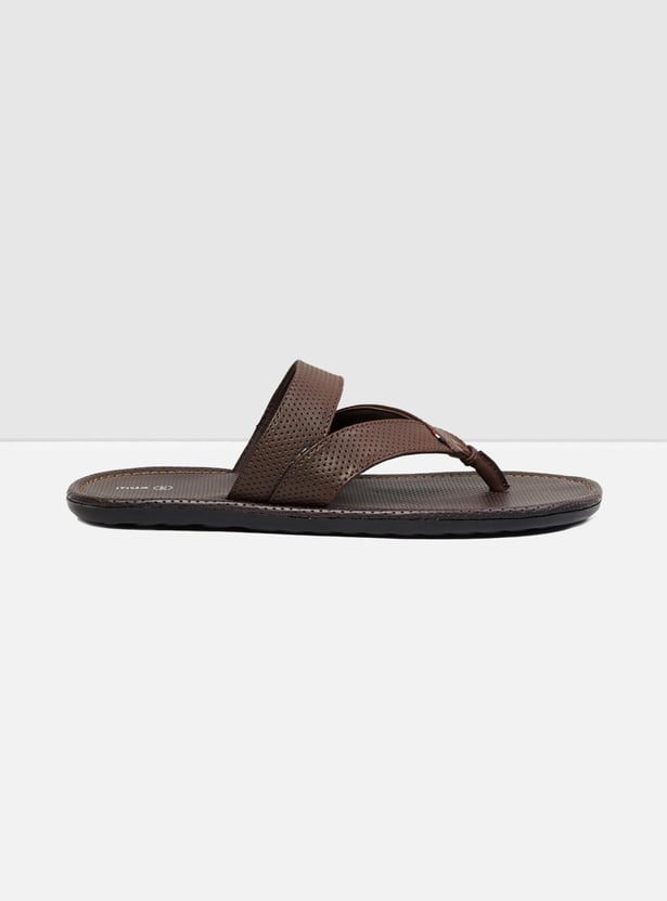 Men Textured Thong Strap Sandals