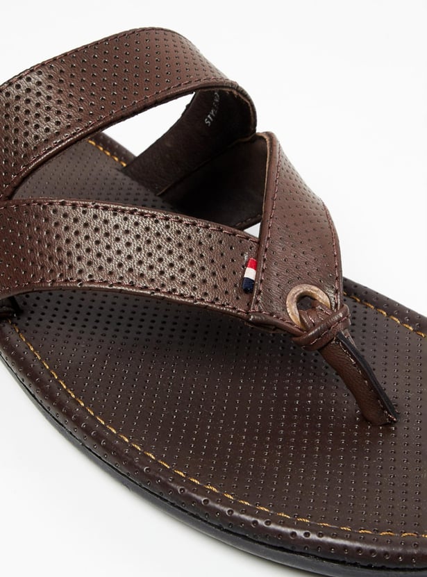 Men Textured Thong Strap Sandals