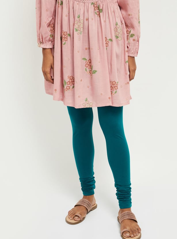 Women Solid Knitted Churidar