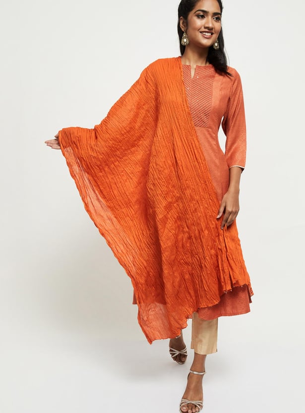 Women Scrunched Solid Dupatta 