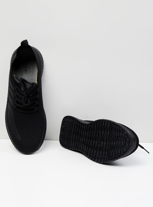Men Textured Lace-Up Shoes