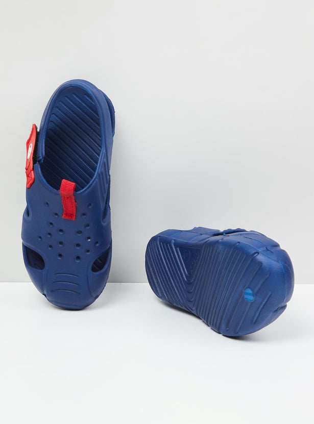 Buy Boys Textured Clogs Online at just Rs. 499.0 - 1000010394453 | Max ...