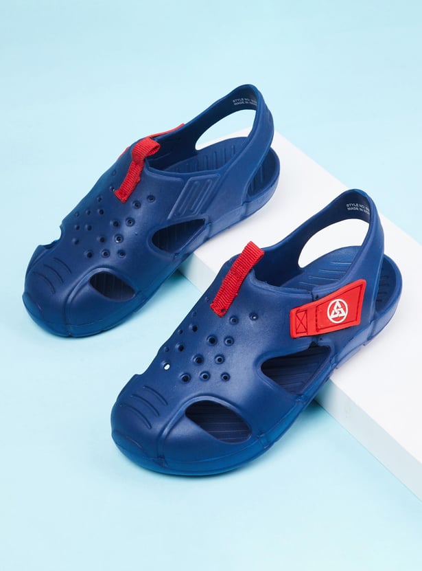 Buy Boys Textured Clogs Online at just Rs. 499.0 - 1000010394453 | Max ...