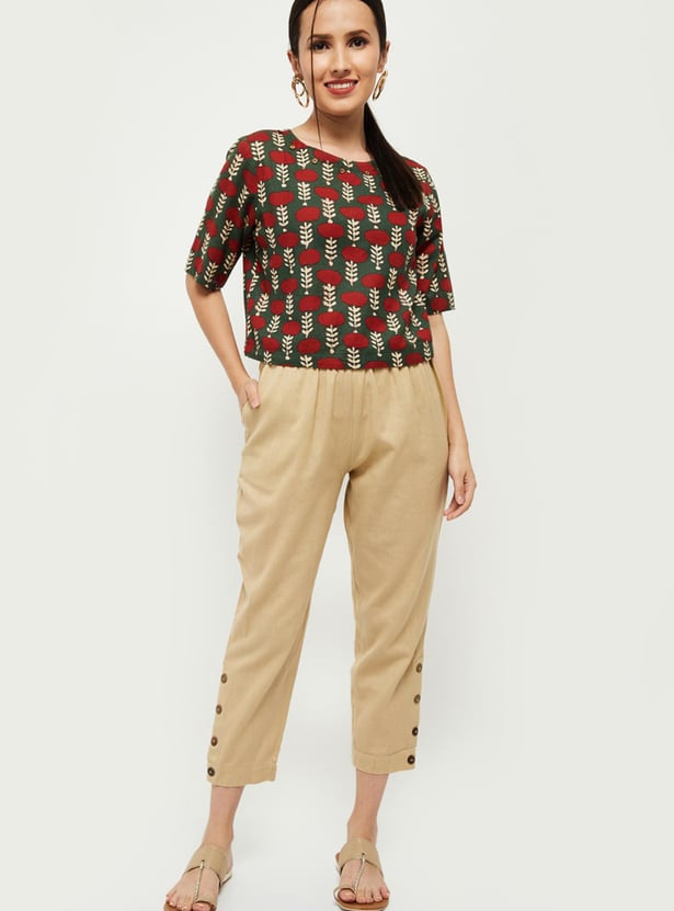 Women Solid Woven Cropped Pants