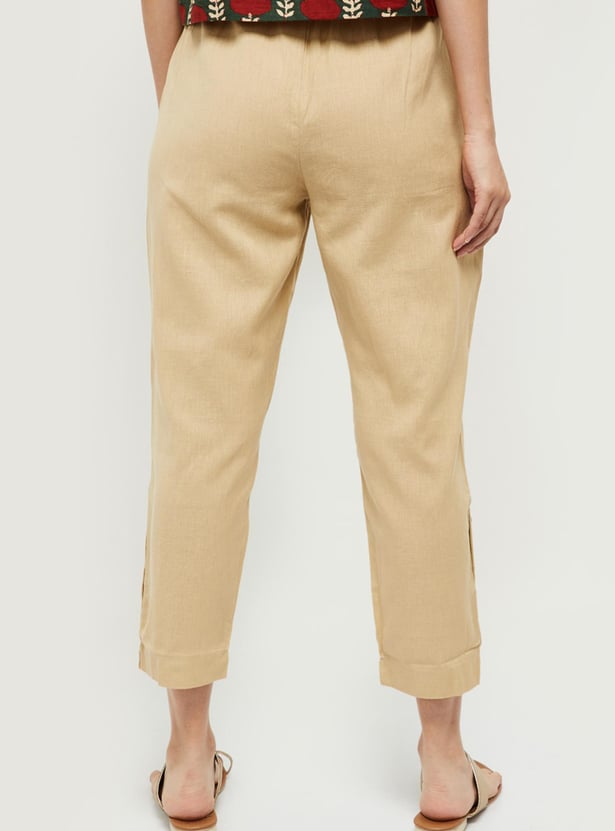 Women Solid Woven Cropped Pants