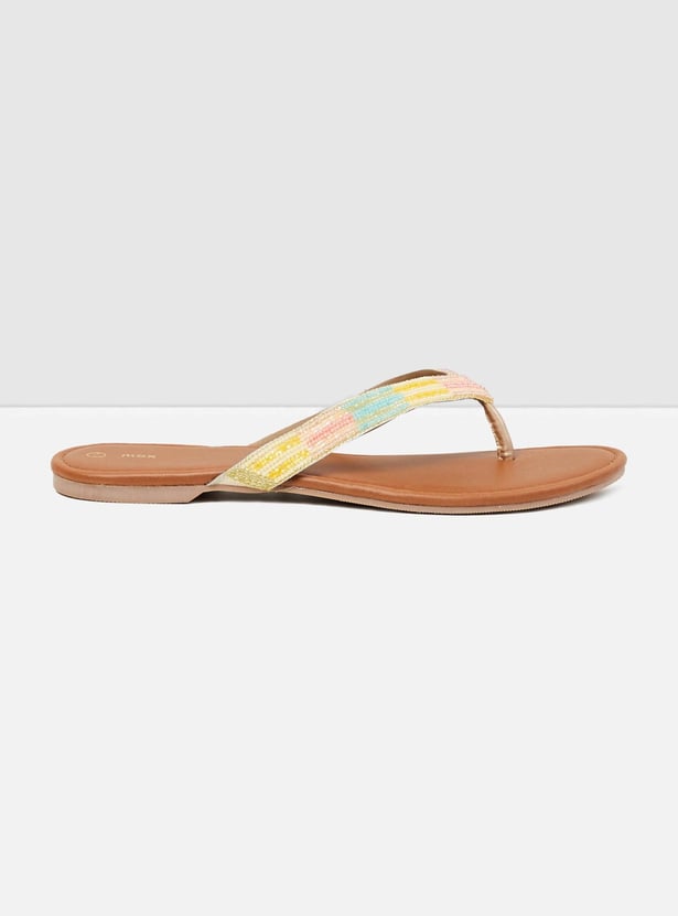 Women Textured Flat Sandals