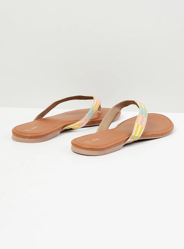 Women Textured Flat Sandals