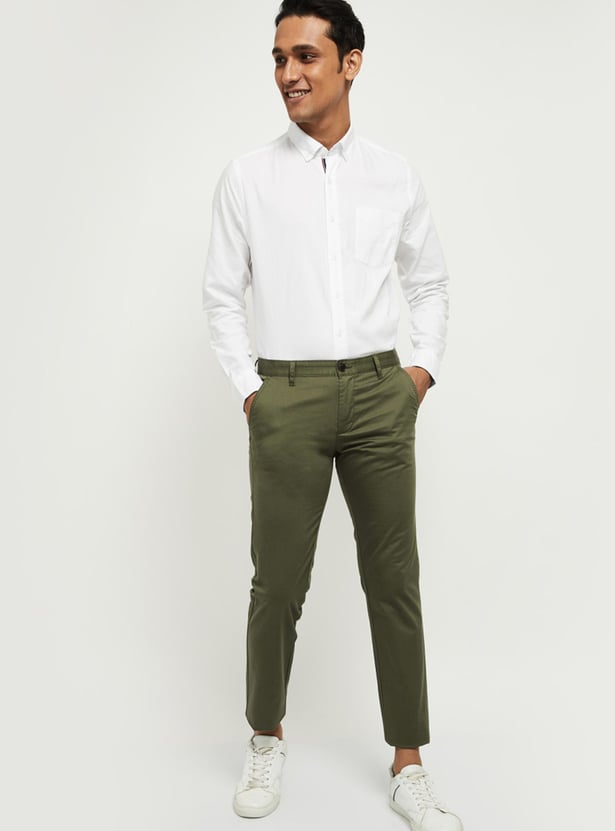 Men Solid Skinny Fit Chinos