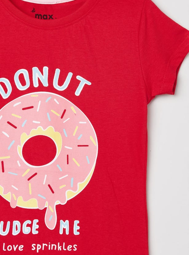 Girls Typographic Print Round Neck T-shirt