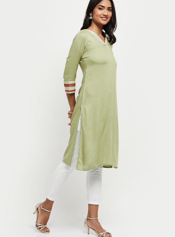Women Solid Straight Kurta
